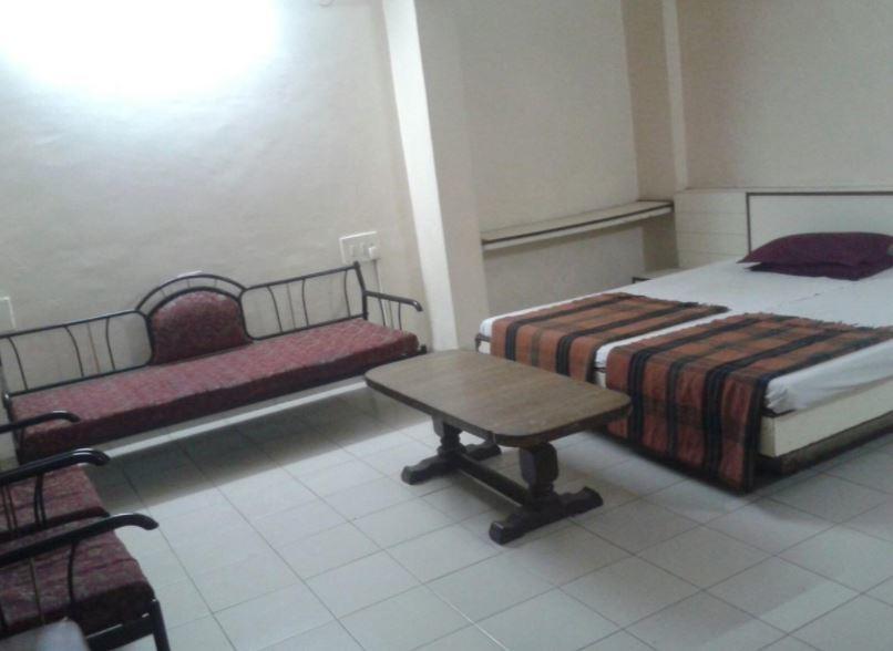 Hotel Sant Plaza อินดอร์ ภายนอก รูปภาพ